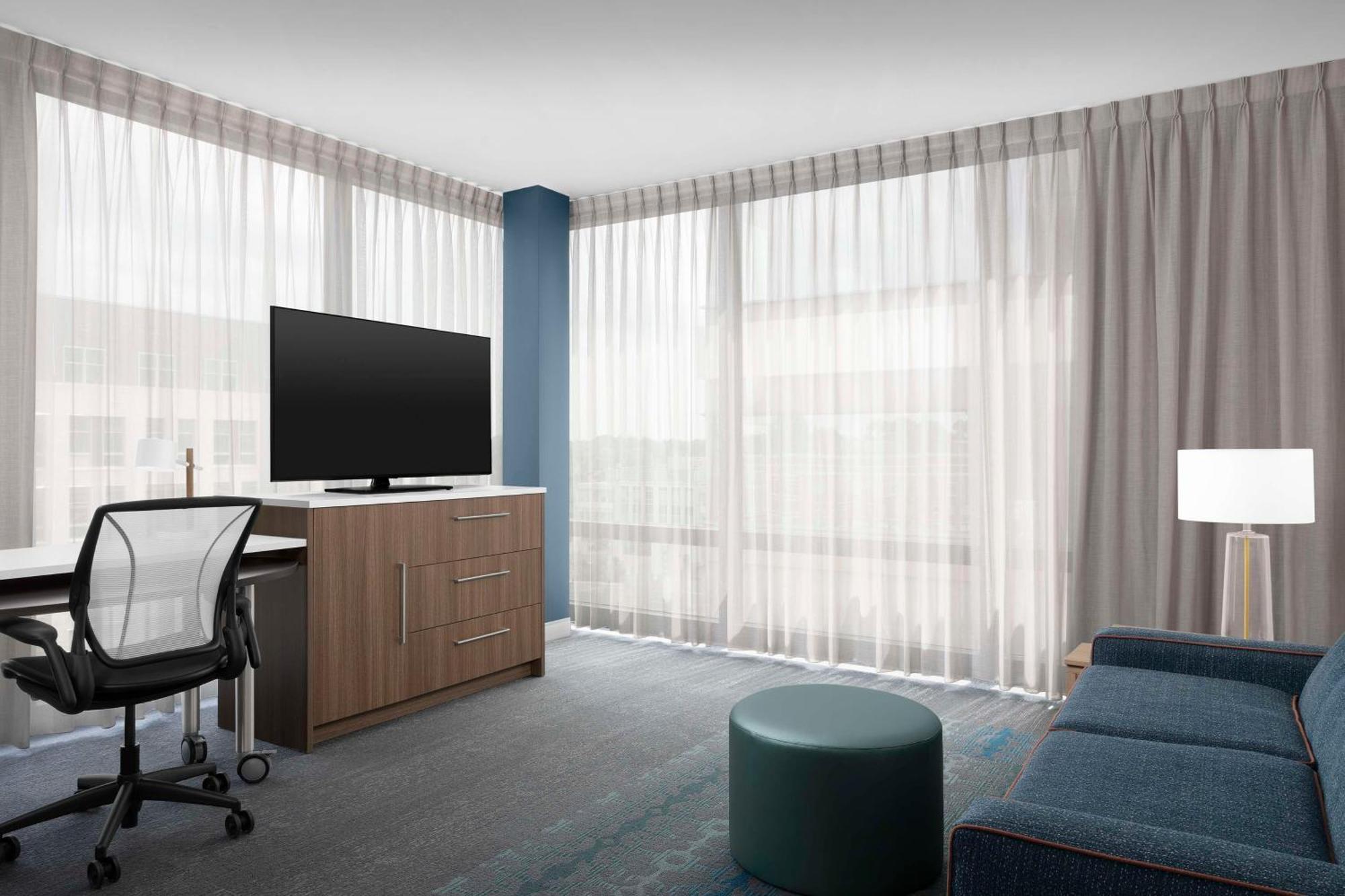 Home2 Suites By Hilton Falls Church Eksteriør billede